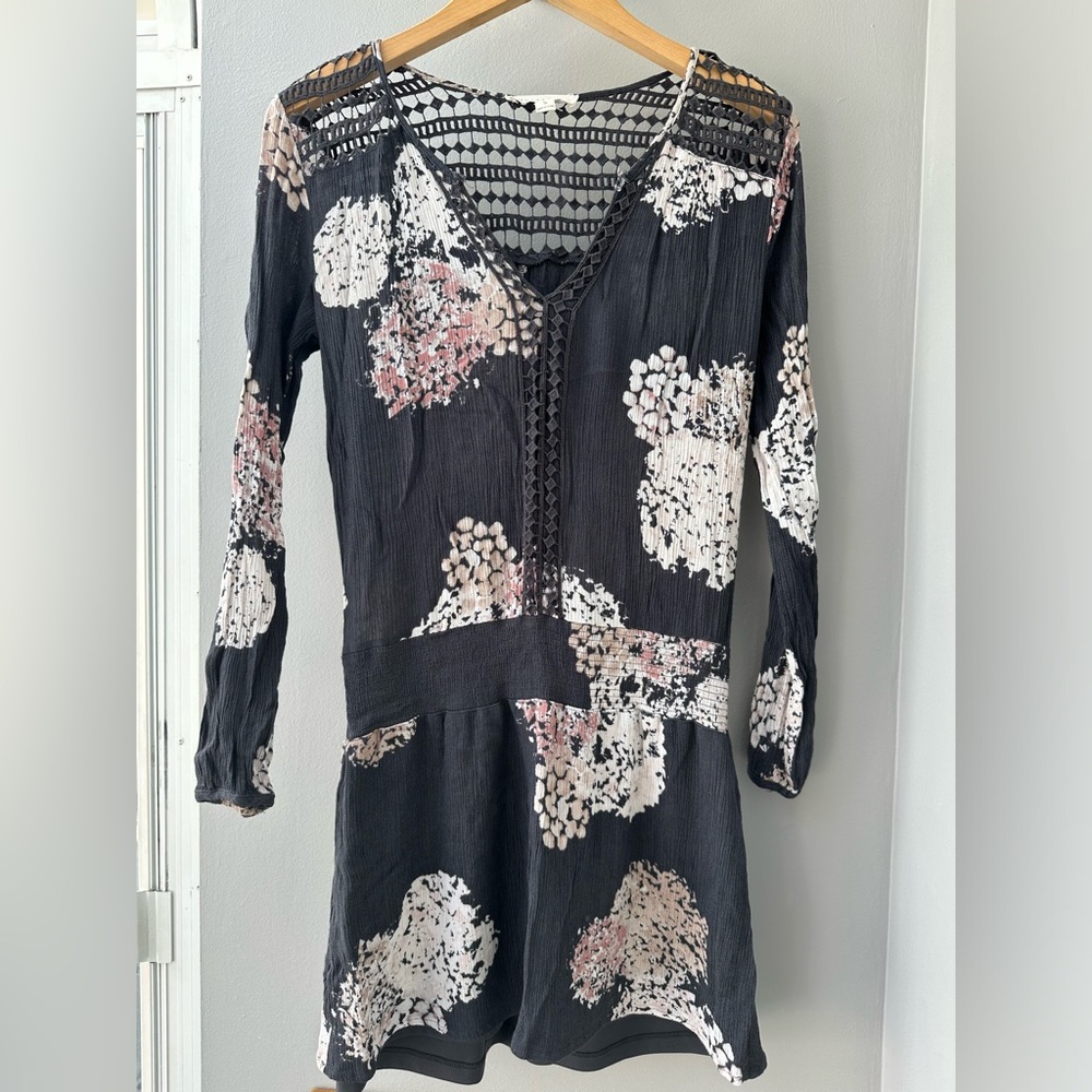 Lovestitch Dress - gray floral